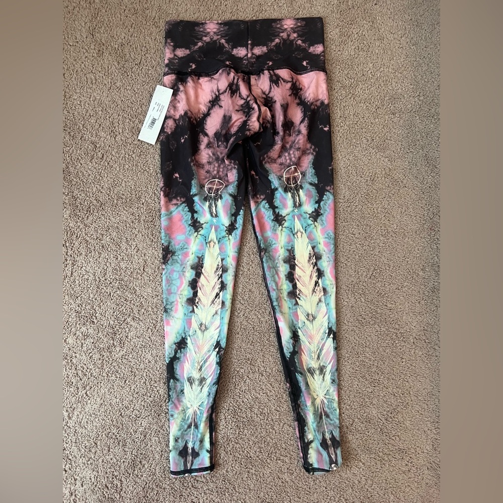 NWT Teeki Eagle Feather Leggings